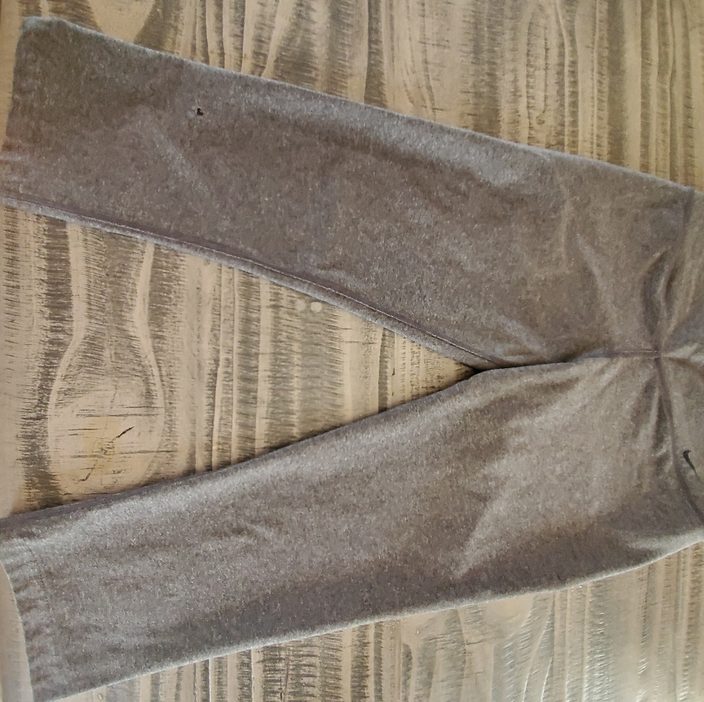 Grey Nike Capris
